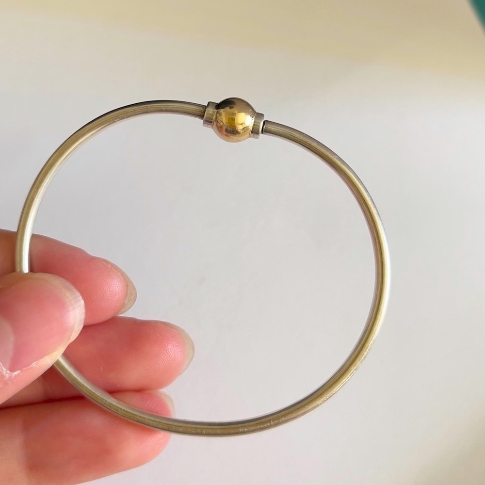 Elegant Silver and Gold Bracelet